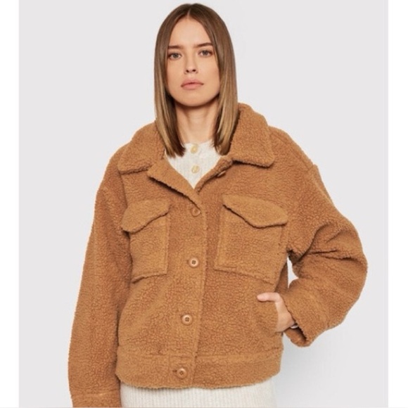 American Eagle Jacket Women’s Large Camel Teddy Cropped Sherpa Button Up Fall L - Picture 4 of 6